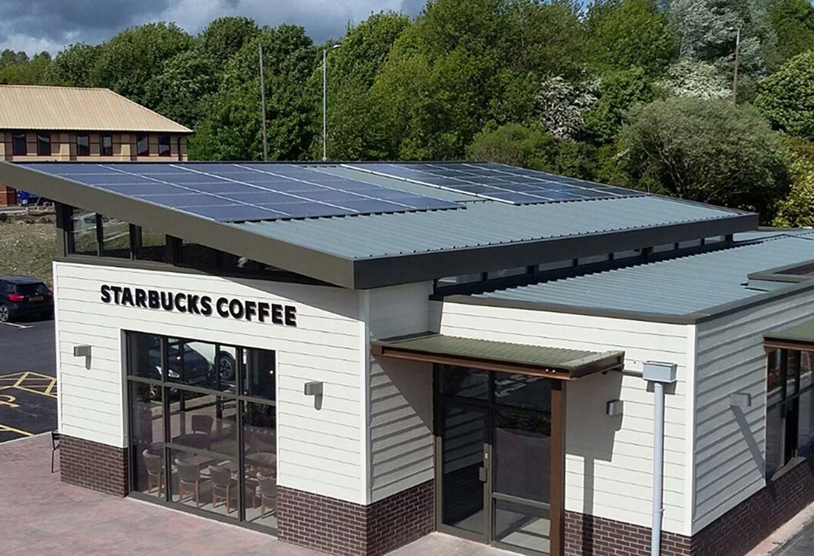 He thong dien mat troi Hybrid có luu tru quan cafe starbucks
