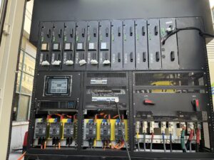 Cau tao ben trong PCS va bo sac MPPT